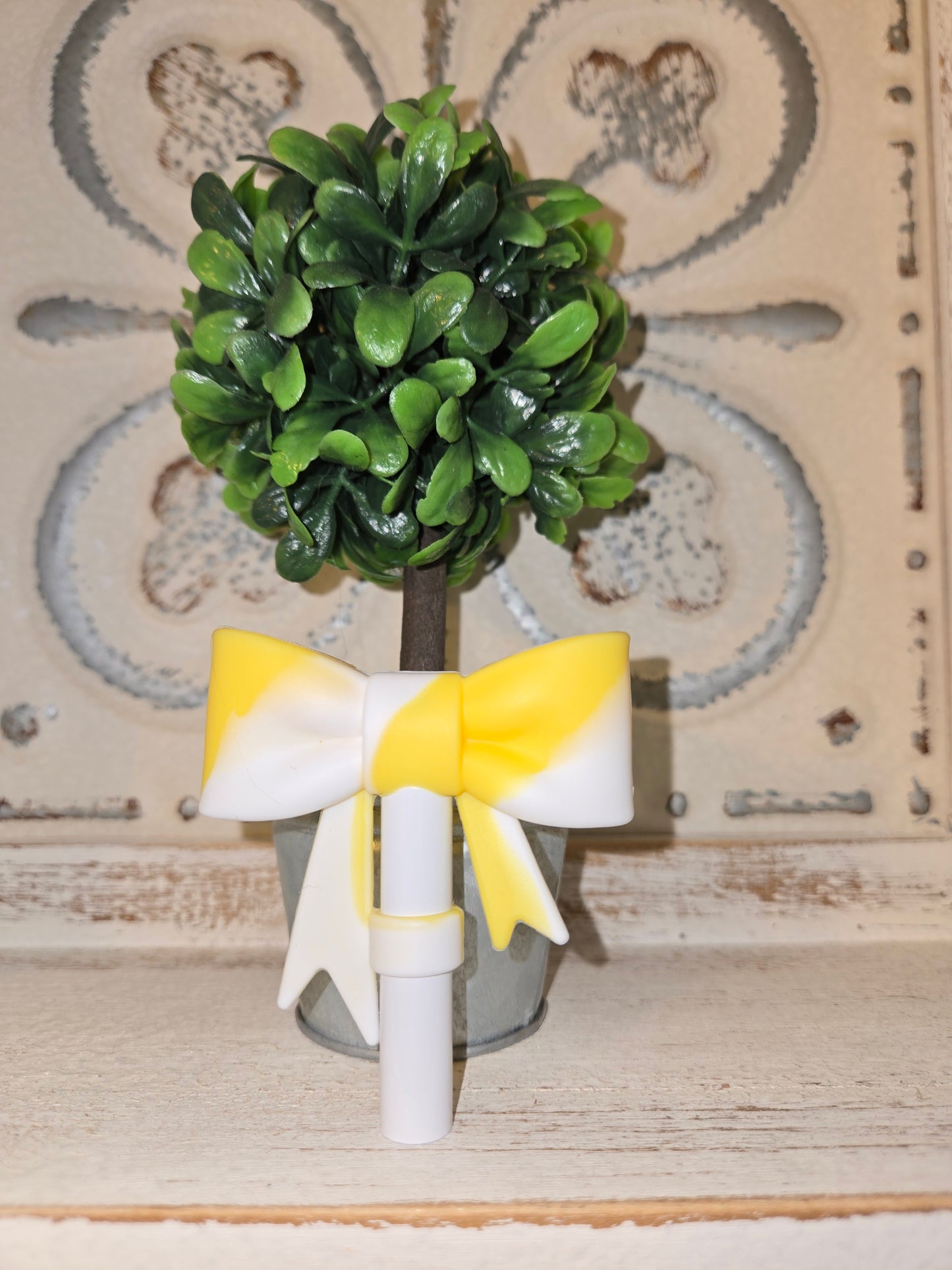Yellow Straw Topper